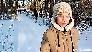 Sora vitregă face un sex oral fantastic în aer liber