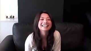 Cute Japanese girl in jeans panty job