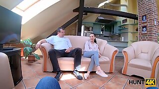 HUNT4K. Elegant coquette makes money for train using her sex